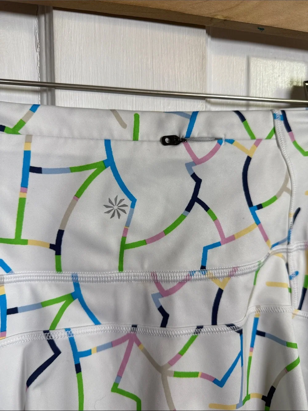Athleta Ace Printed Tennis Skort 13.5 White Multicolor Pattern W2525 Sz L